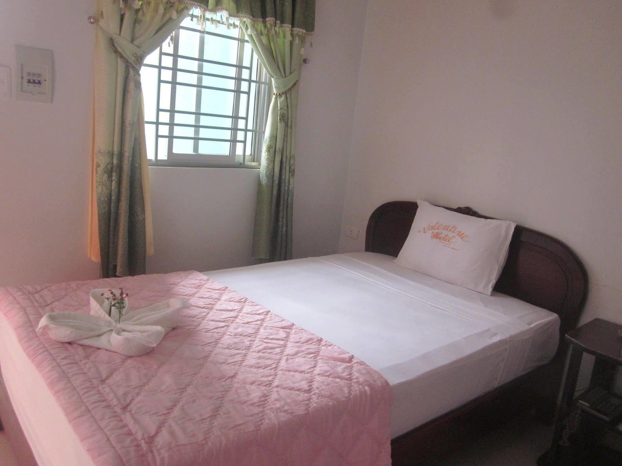 Valentine Hotel Хюэ Экстерьер фото